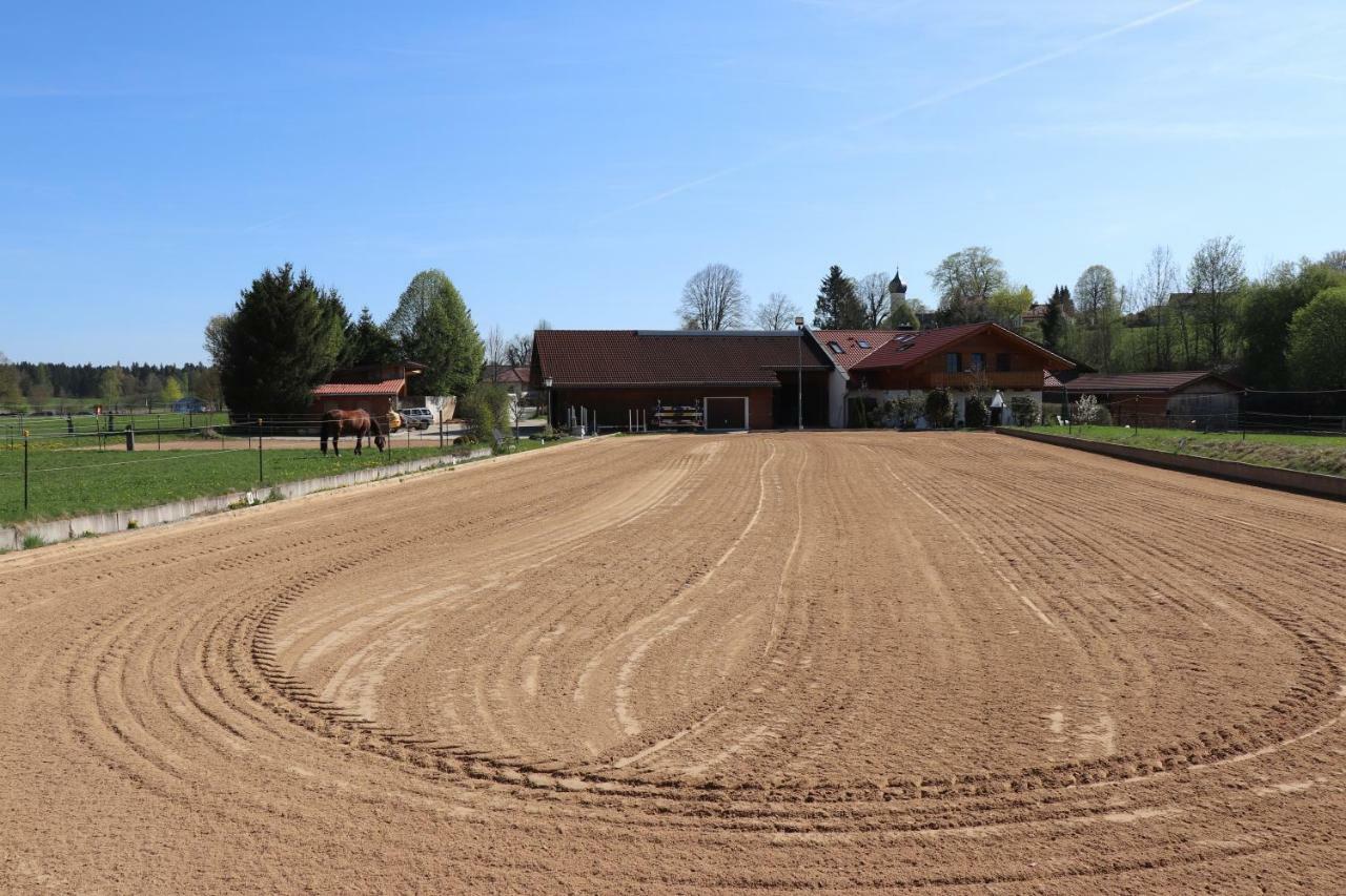 Ferienwohnung Pferdehof Pankratz Iffeldorf Exterior foto